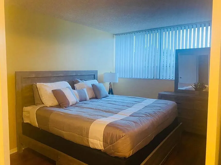 1 bed, 1.0 bath, 775 sqft, $1,700 — Photo 2