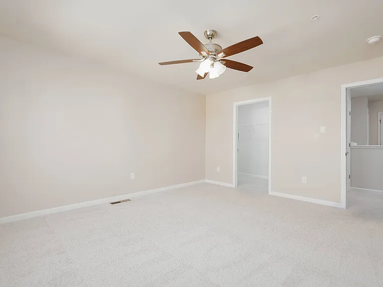 2085 Pomona Way — Photo 12