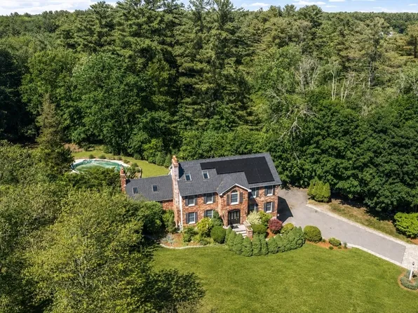 4 Battcock Rd, Billerica, MA 01821