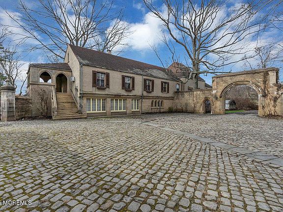 4th image of 310 Cooper Rd #C