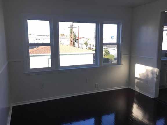 3rd image of 4438 W 141st St APT D