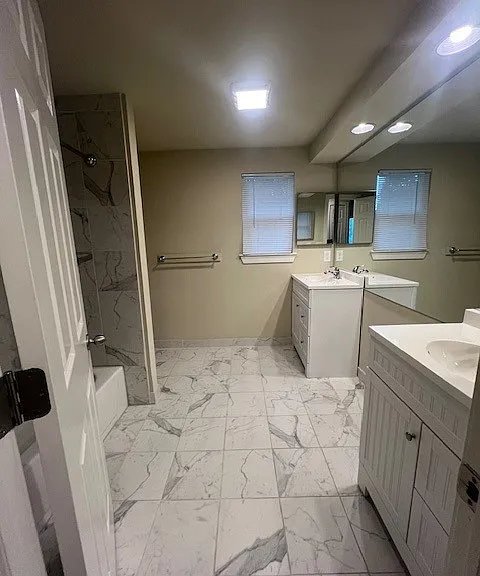 R.O.C. Apartments — Photo 76