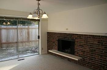 3rd image of 10654 Slater Ave NE