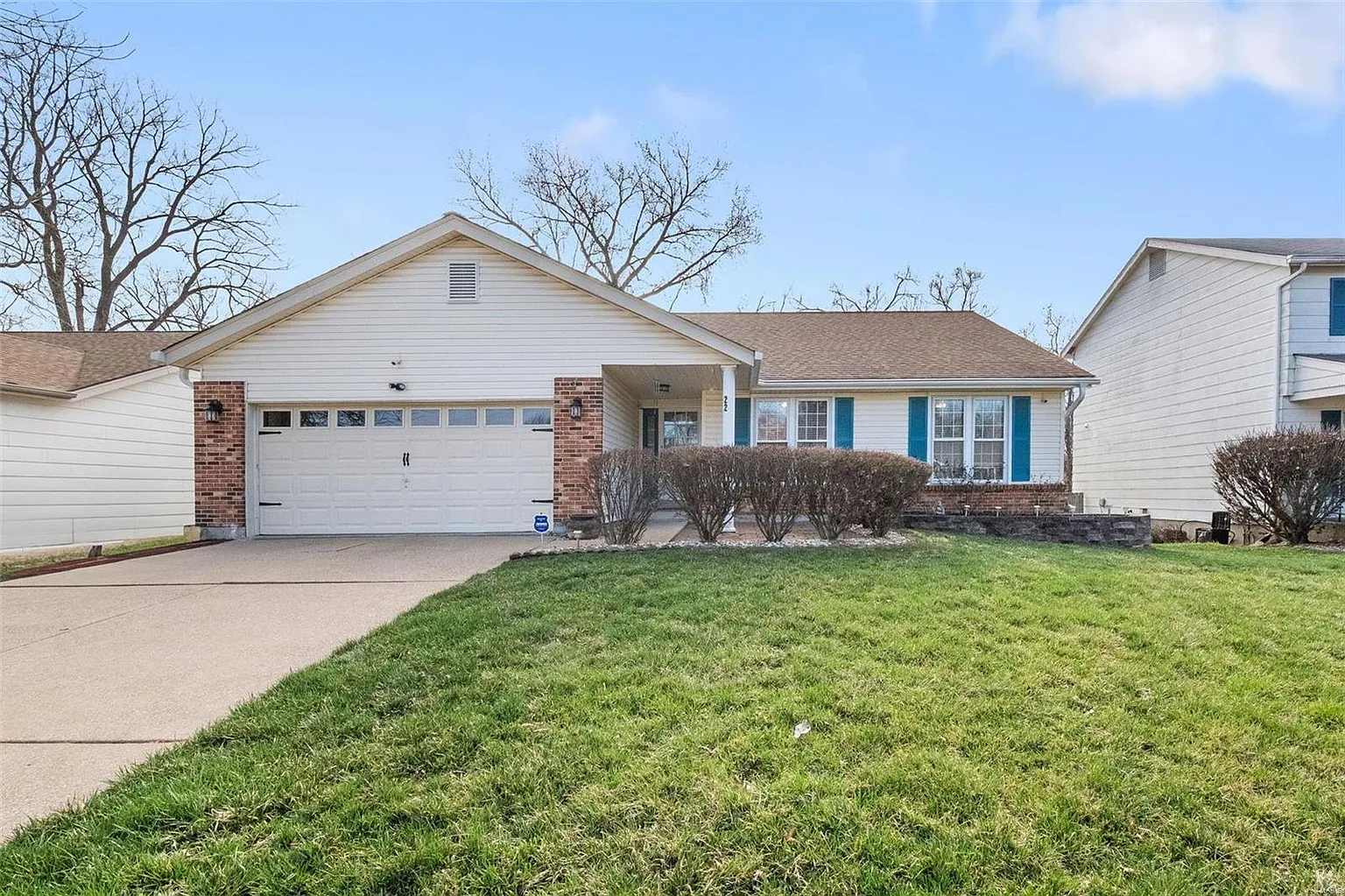 22 Dawnridge Dr photo 1
