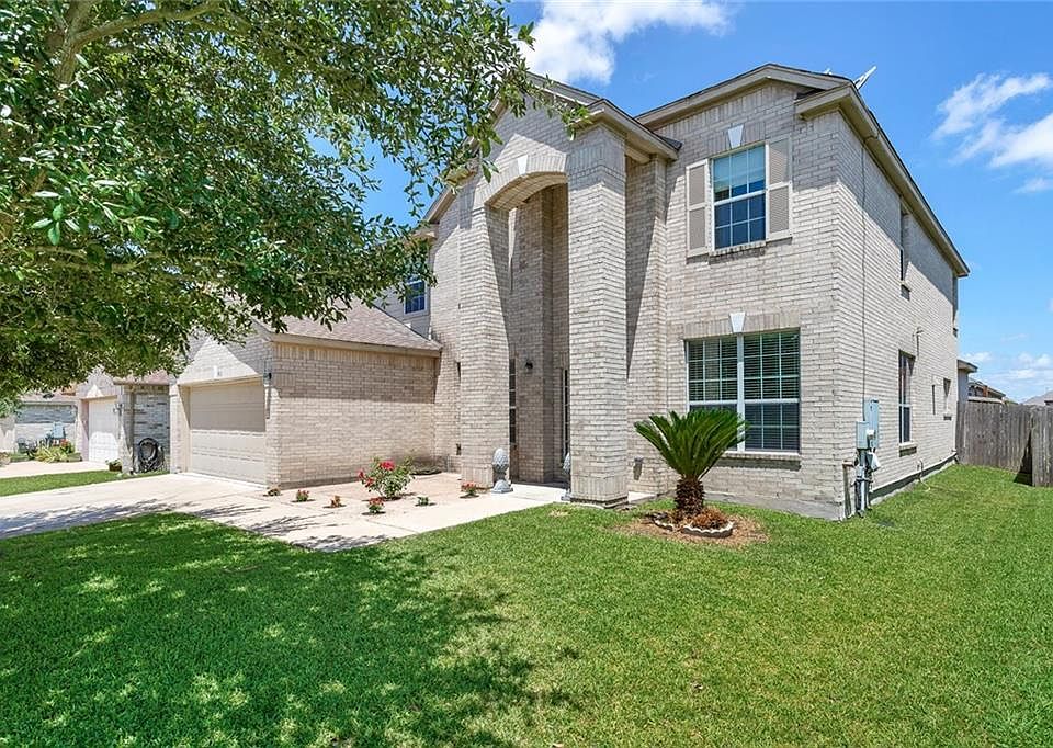 1st image of 908 Yellowstone Dr