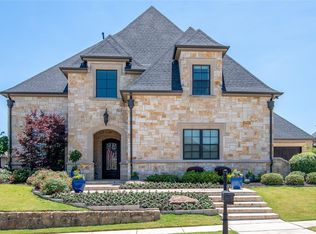 805 Champagne Dr, Southlake, TX 76092