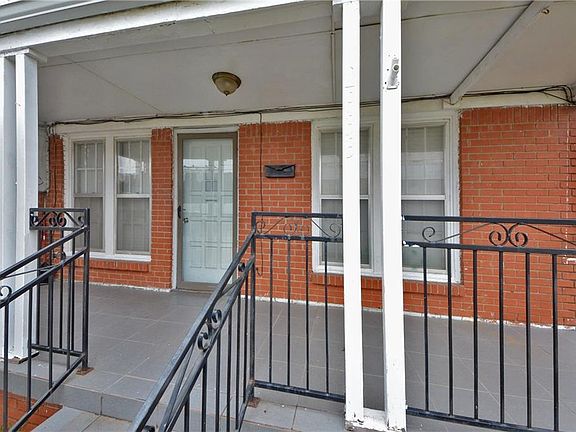 2nd image of 2933 W Park Pl