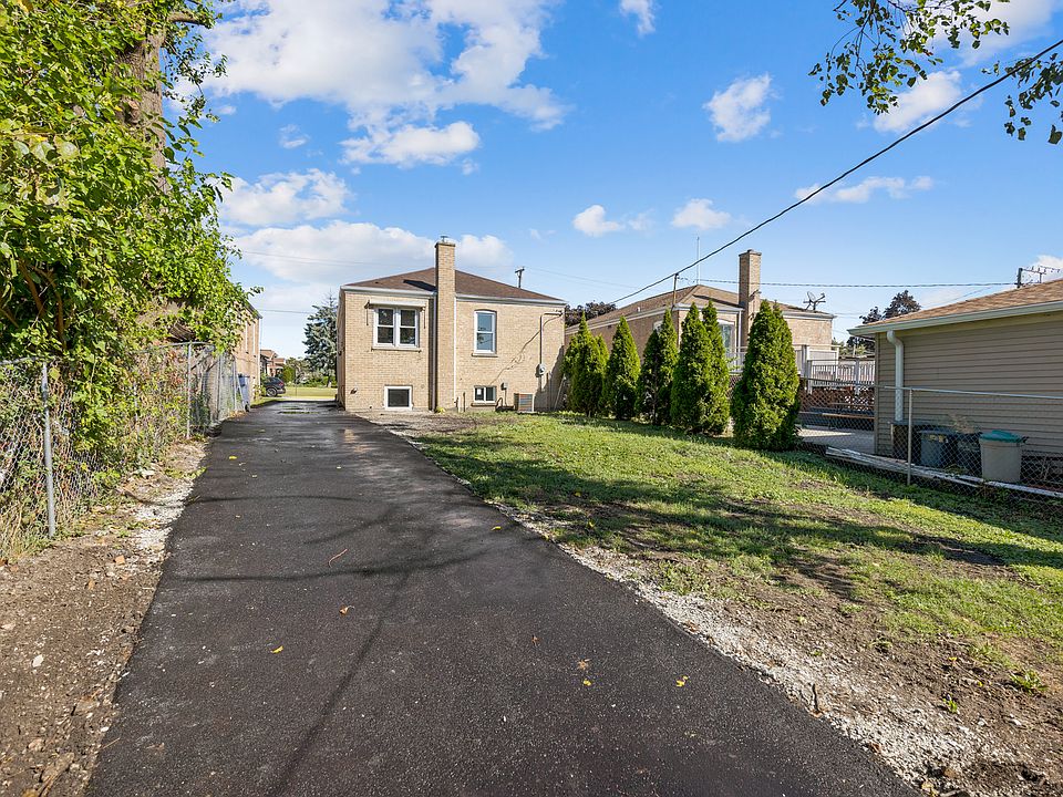 2nd image of 6829 43rd St