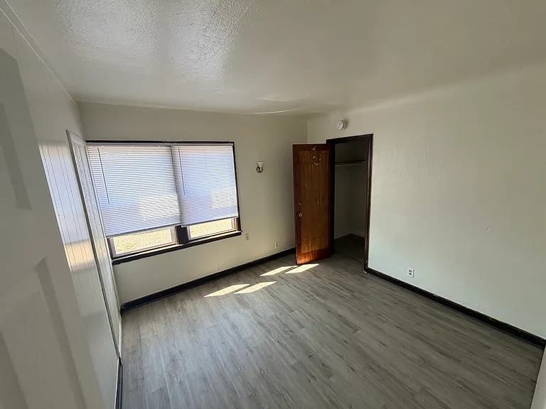 1571 Lafond Ave #8 — Photo 4