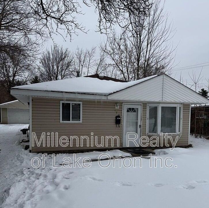 1st image of 176 W Princeton Ave