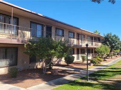 605 S Royal Crest Cir Unit 20, Las Vegas, NV, 89169