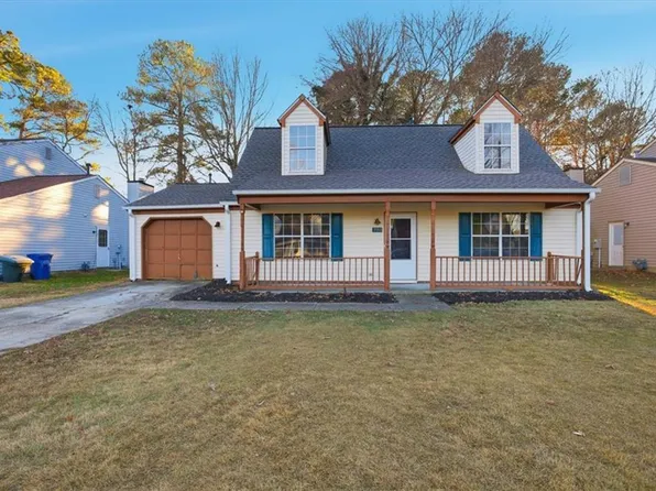 705 Stacis Ln, Newport News, VA 23608