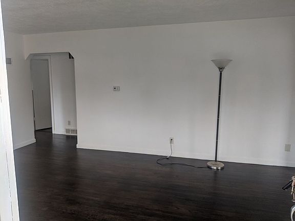2nd image of 1521 Rockland Ave