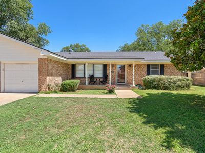 710 W Maple St, Dimmitt, TX, 79027