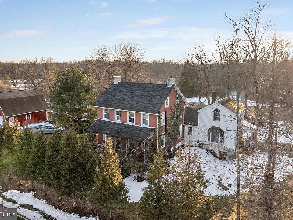 1st image of 800 E Cherry Rd