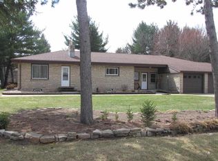 5533 Porter Dr, Stevens Point, WI 54482
