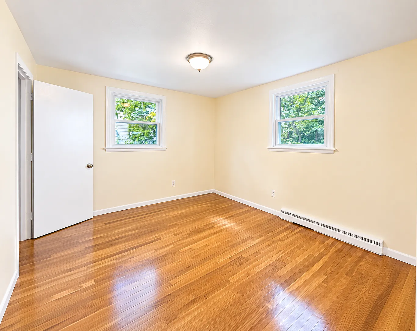 3 bed, 1200 sqft, $2,800 — Photo 4