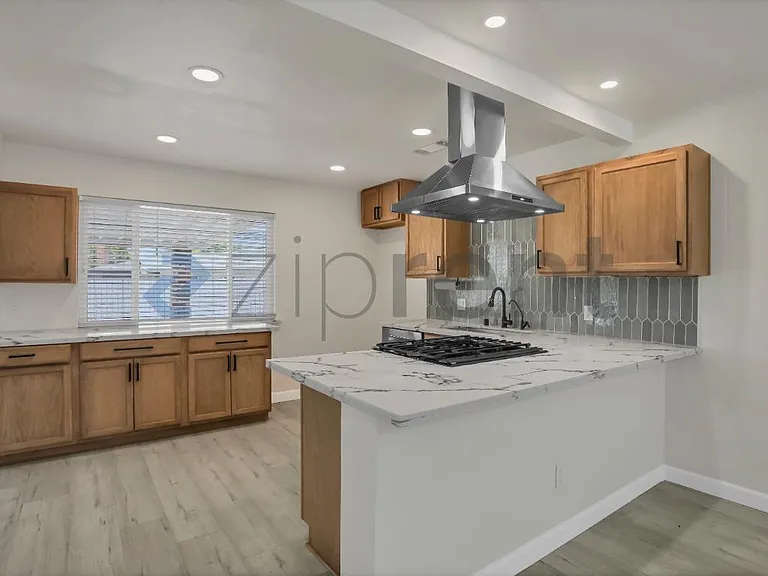 3097 W Sussex Way — Photo 21