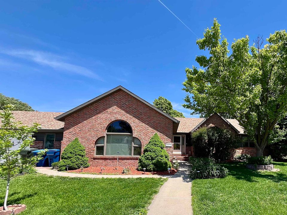1st image of 4611 N Regency Pl