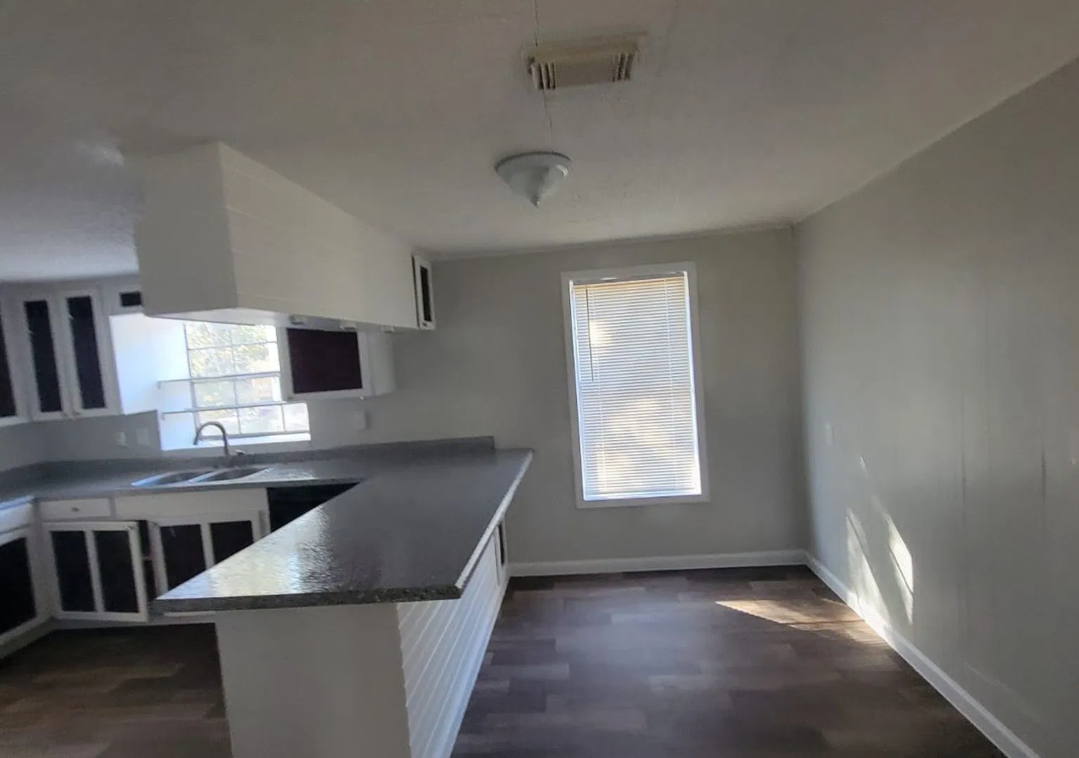 Nice property in Bolivar St, Vidor — Photo 4