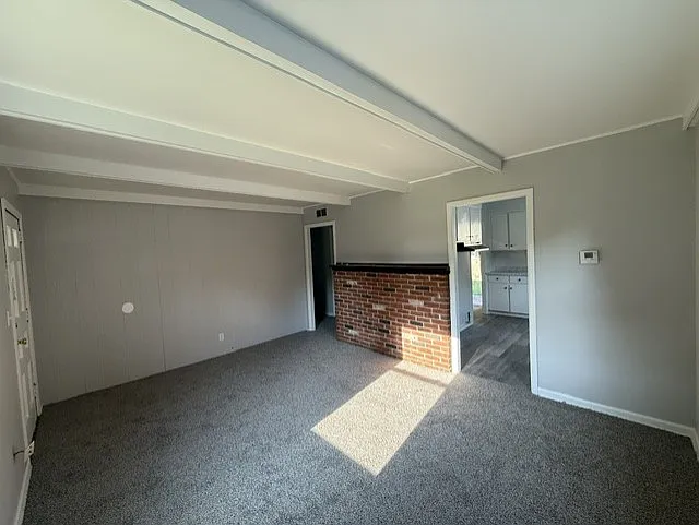 2 bed, 720 sqft, $900 — Photo 1