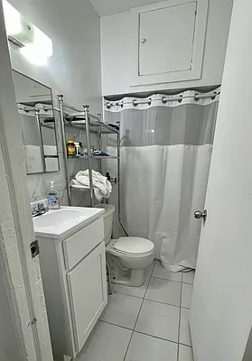 Rented by Bond New York | media 22