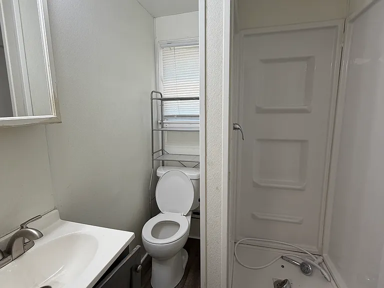 116 E Prescott Ave #4 — Photo 2