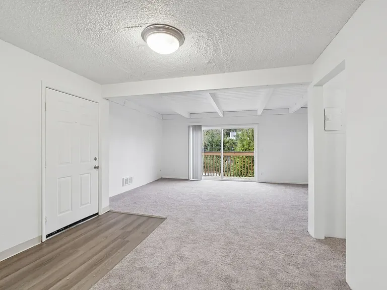 Heather Ridge Apartments — Photo 28