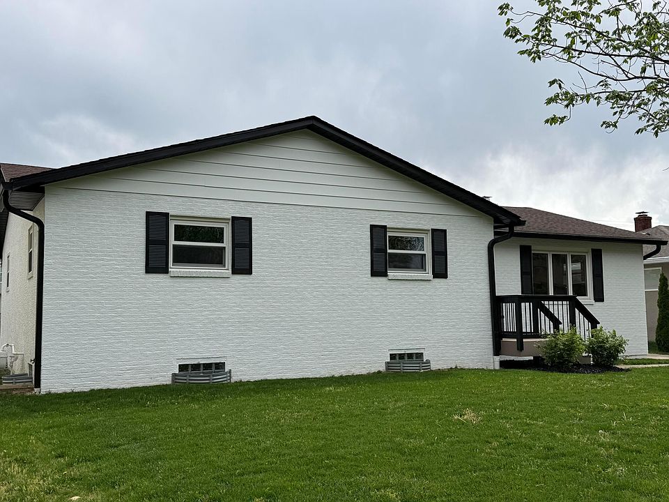 1st image of 2691 Maplewood Dr