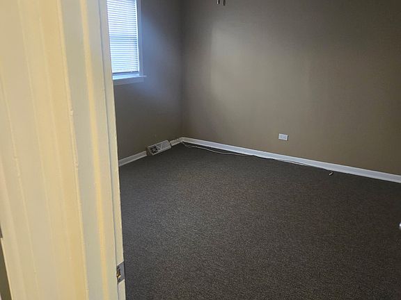 2nd image of 6618 S Michigan Ave APT A
