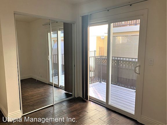 5th image of 921 E 4th St Unit 10