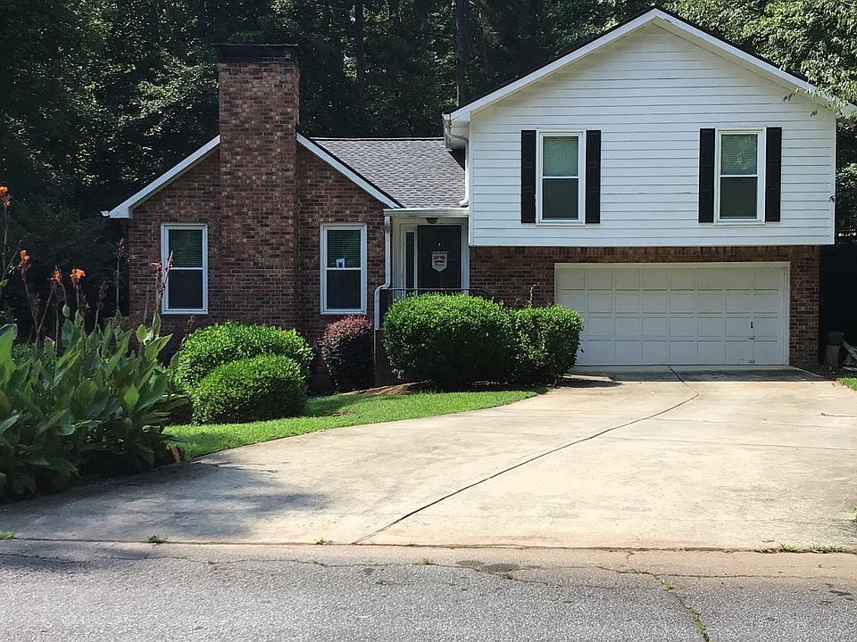 1st image of 3409 Mountain Hollow Dr