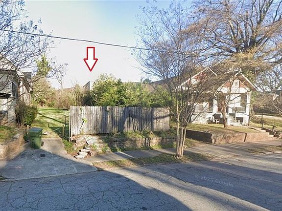 5th image of 140 Walnut St SW