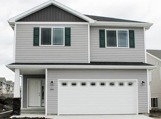 4208 14th St S, Moorhead, MN 56560