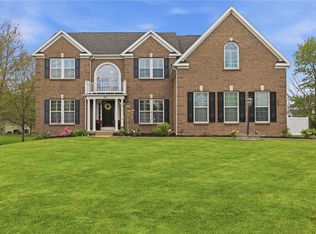 100 Triple Diamond Way, Webster, NY 14580