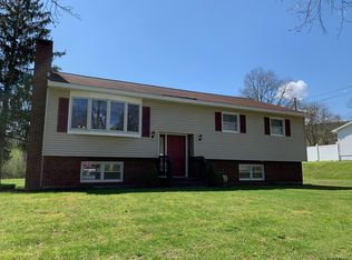 7 Sterup Dr, Troy, NY 12180