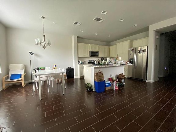 3rd image of 13800 Lyndhurst St Unit 311