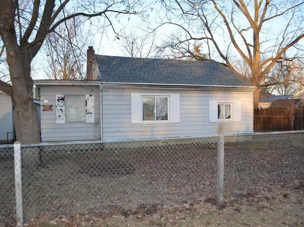 227 Circle Dr, Huntington, IN 46750