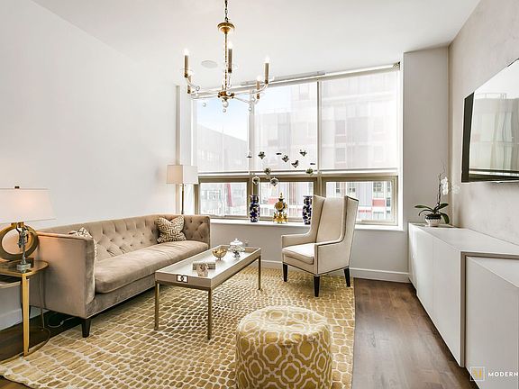 2nd image of 217 51st Ave #403