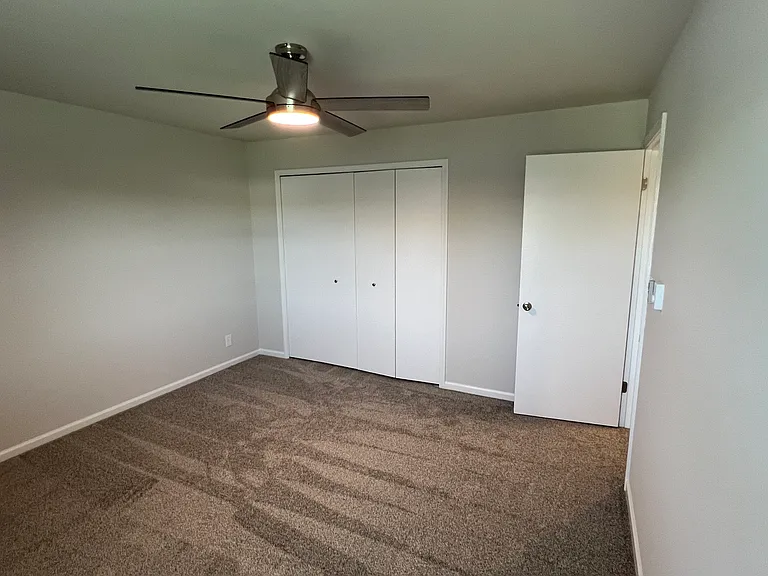 Lakewood Apartments — Photo 5
