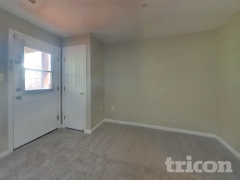 1711 Crimson Pl — Photo 18