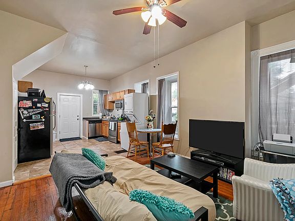4th image of 4043 Castleman Ave Unit A
