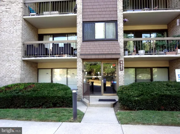 427 Christopher Ave APT 14, Gaithersburg, MD 20879