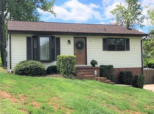 306 Summit Rd, High Point, NC 27265