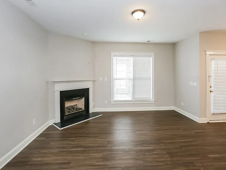 9925 Grier Springs Ln — Photo 8