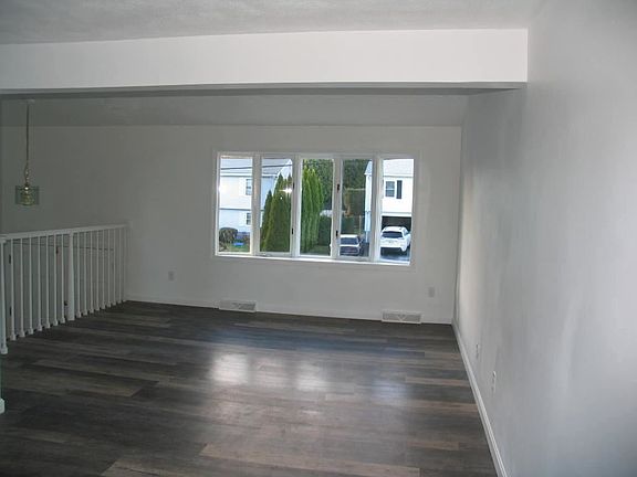5th image of 16 Blackberry Knoll Way