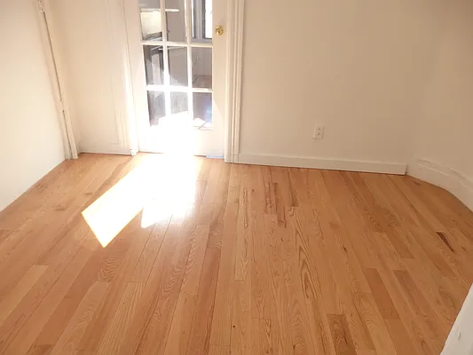 Rented by John O'Kelly Real Estate | media 15