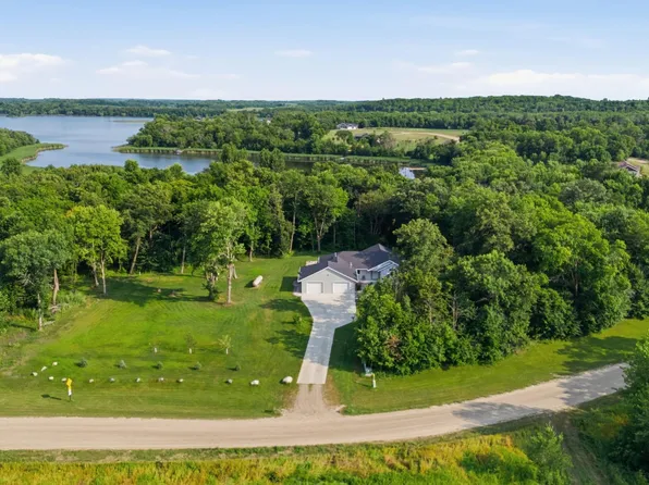 17575 Saylers Lake View Rd, Lake Park, MN 56554