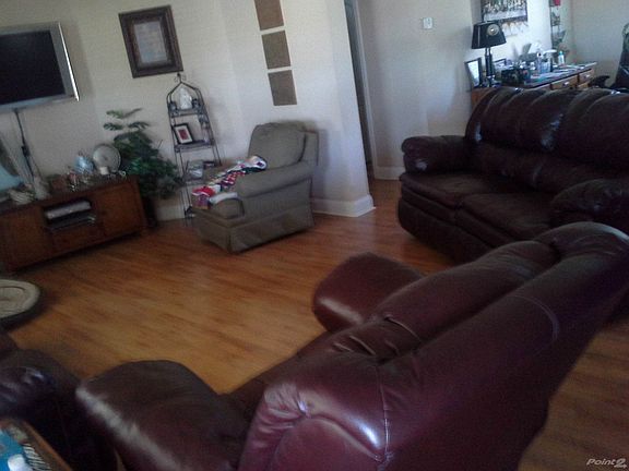 435 Veterans Memorial Drive (4)