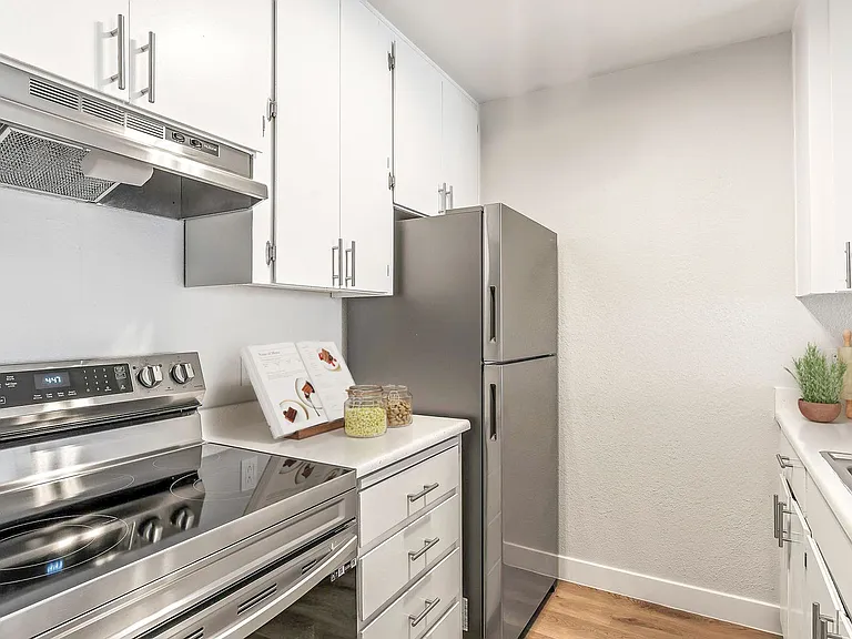 Echo Luxury Apartments — Photo 157